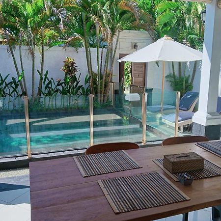 Glisten Up Villa Beach Side Sanur! Buitenkant foto