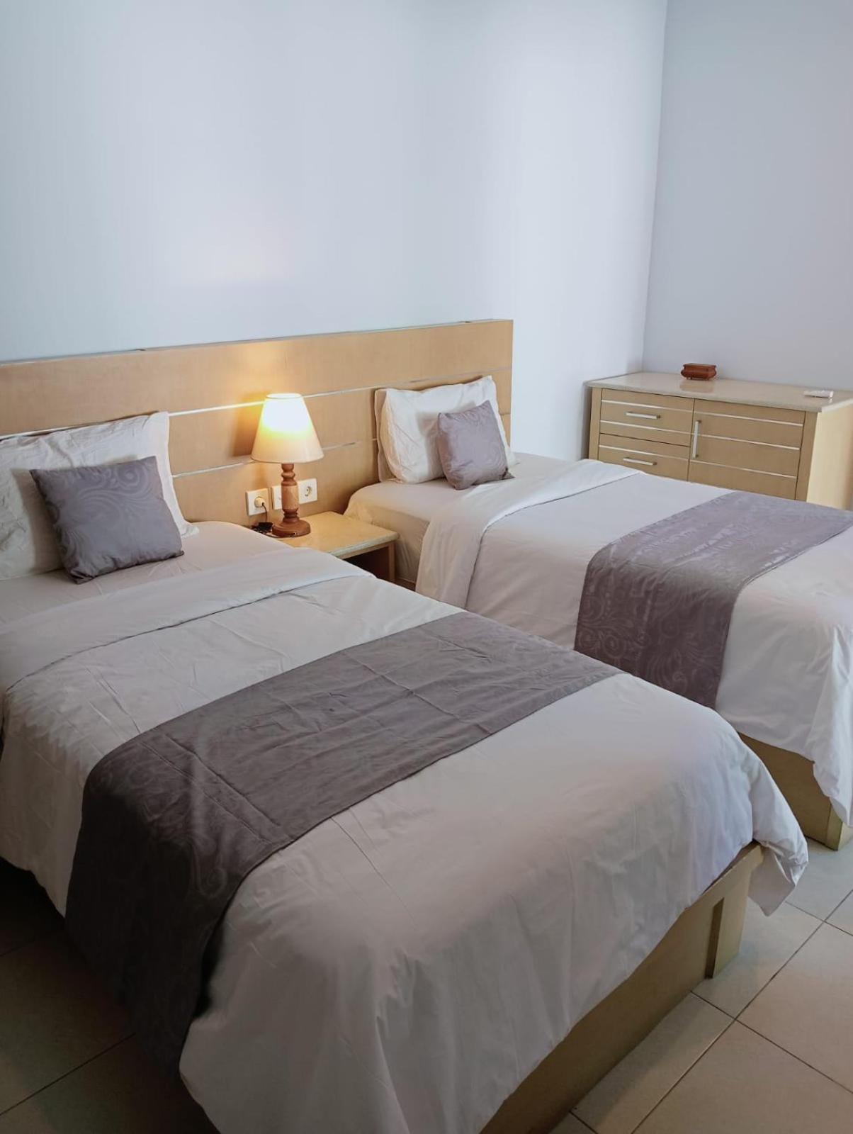 Glisten Up Villa Beach Side Sanur! Buitenkant foto